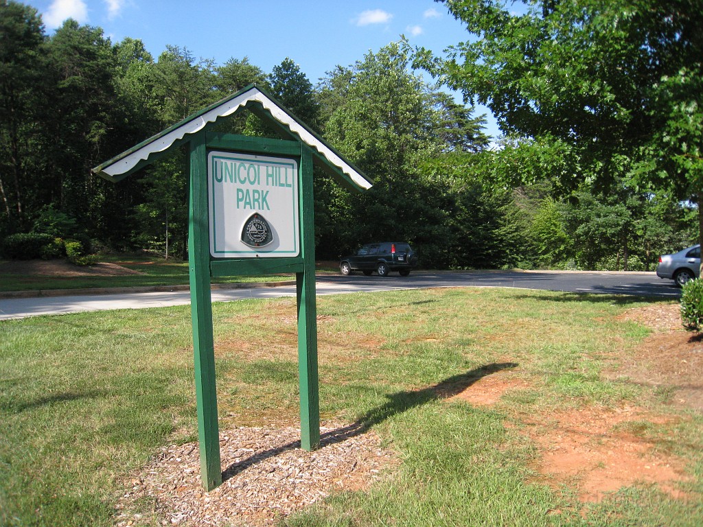 Helen to Unicoi 2010 0035.jpg - The start of the trail is just past Unicoi Hill Park.